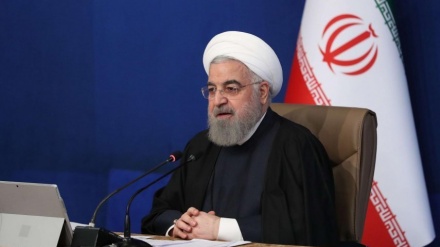 イラン大統領、「産業部門の発展により経済戦争で勝利」
