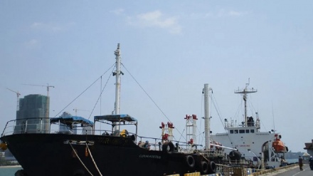 উ. কোরিয়ার জাহাজ আটক করল আমেরিকা, সেনাবাহিনীকে প্রস্তুত হতে বললেন কিম