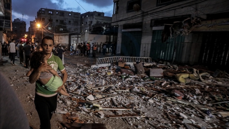 Vëzhguesit e të Drejtave të Njeriut: Bombardimi i Rripit të Gazës nga regjimit sionist, krim lufte