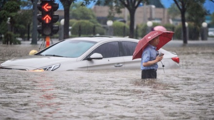 Severe rainstorms kill 12 in flooded China subway