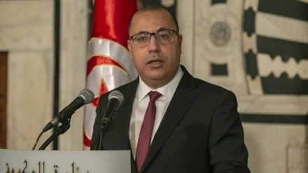 Kryeministri i shkarkuar i Tunizisë: E dorëzoj pushtetin