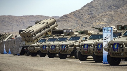 Acara Penyerahan Senjata Baru kepada IRGC