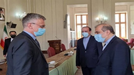 Iran, Sweden weigh plans for settlement of Yemen crisis