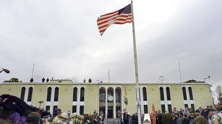 米ＣＮＮ、「在アフガン米大使館から星条旗が降ろされる」