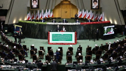 Ceremonia e betimit të Sejed Ebrahim Raisi për president të Republikës Islamike të Iranit