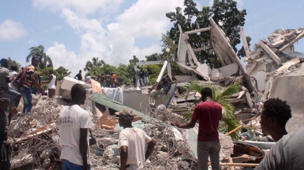 Haiti searches for survivors after quake kills at least 304