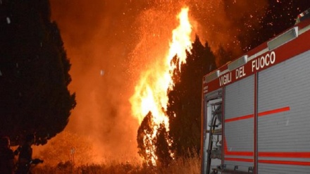 Italian wildfires rage on after 49 degree heat record