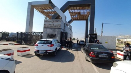 Gaza; Egitto richiude valico di Rafah