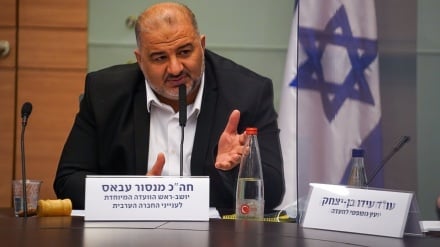 מנסור עבאס לאופוזיציה: מה כואב לכם? נתניהו התגאה בתוכניות לערבים