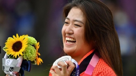 東京五輪ゴルフ女子で稲見萌寧が銀メダル、N・コルダが金