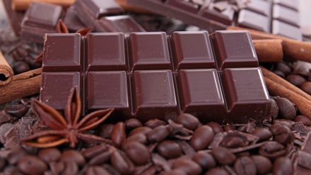 چرا تحقیقات جدید شکلات تلخ را برای سلامتی مفید می دانند؟