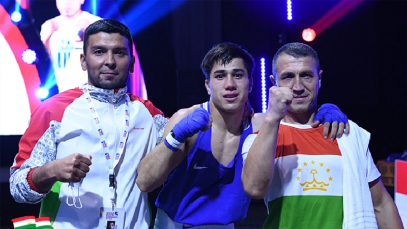 راهیابی بوکسورهای تاجیک به مرحله نیمه نهایی مسابقات قهرمانی آسیا 