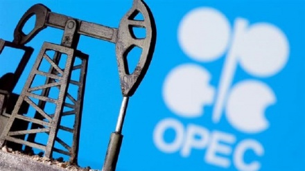 Petrolio, l'Opec taglia la produzione, schiaffo a Biden