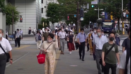 東京の感染増加と減らない人出、人々の意見は？