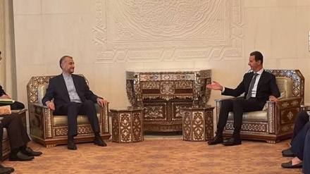 イラン外相が、シリアの大統領および外相と会談