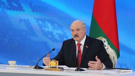 ベラルーシのルカシェンコ大統領、「近い将来に辞任」