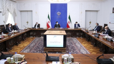 莱希：最高领袖的经济观点应得到落实