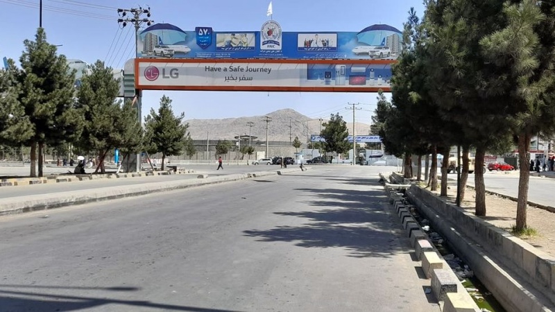 دروازه ورودی میدان هوایی کابل مسدود شد