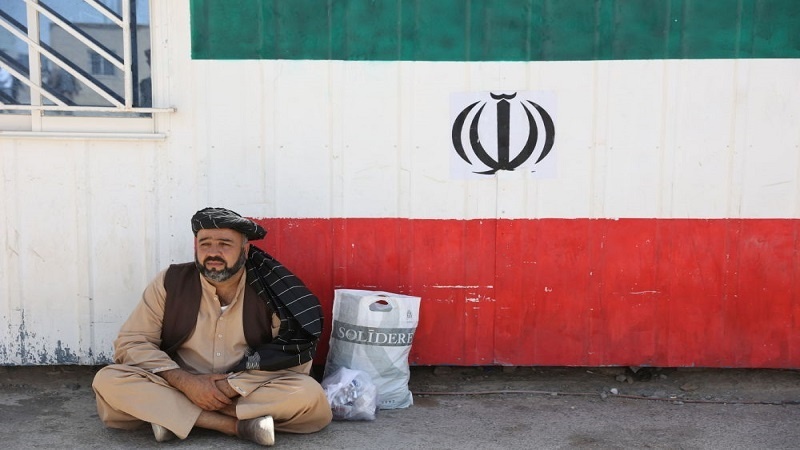 مهاجران افغان در گذرگاه مرزی بین افغانستان و ایران