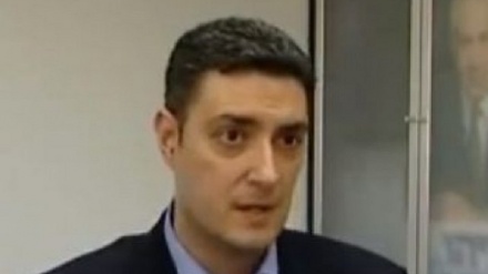 יועץ פוליטי ואסטרטגי ישראלי: בנט לא שולט בשרים שלו