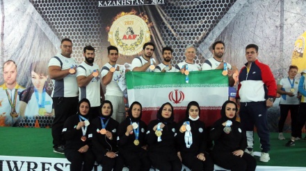 伊朗国家队夺得亚洲掰手腕比赛季军
