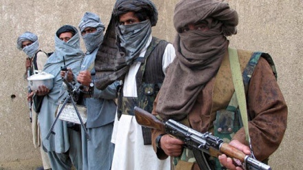طالبان بالگرد ارتش افغانستان را غنیمت گرفت