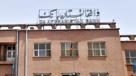 نگرانی بازرگانان افغانستان از محدودیت در برداشت پول از بانکها