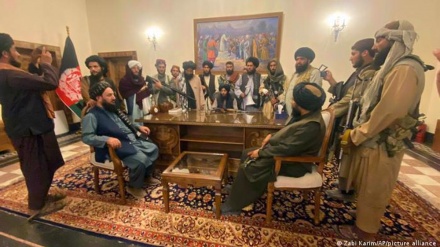 Taliban promise peaceful transition as world reacts to chaos in Afghanistan