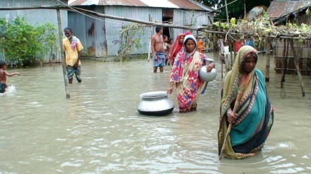 বাংলাদেশে আবারো বন্যার শঙ্কা, ভাঙ্গনের আতংকে নদী পাড়ের মানুষ