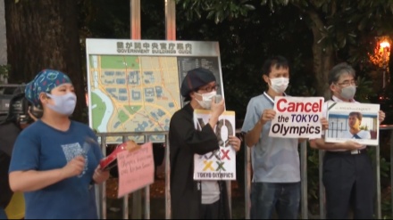 オリンピック反対訴えるアーティストたち