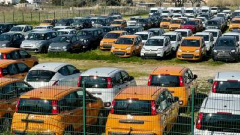 Italia, crolla il mercato dell'auto