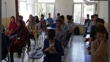 Mahasiswa Afghanistan Dikirim ke Rusia untuk Lanjutkan Studi