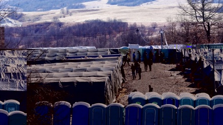 Bosnia, 42 migranti afghani sistemati in centro Lipa