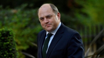 英国防相、「世界での米の位置づけが弱体化」