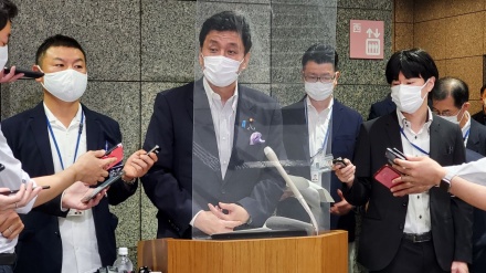 岸防衛相、「県のサンゴ移植許可撤回の取り消し求め審査請求」
