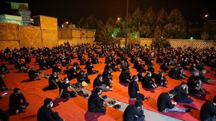 Suasana Malam Tasua di Masjid Al Mahdi as, Qazvin