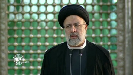 (VIDEO) Iran, giuramento nuovo governo al mausoleo Imam Khomeini