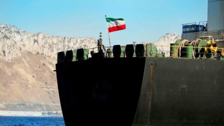 Bloomberg: Ekspor Minyak Iran Tembus 2,2 Juta Barel Perhari