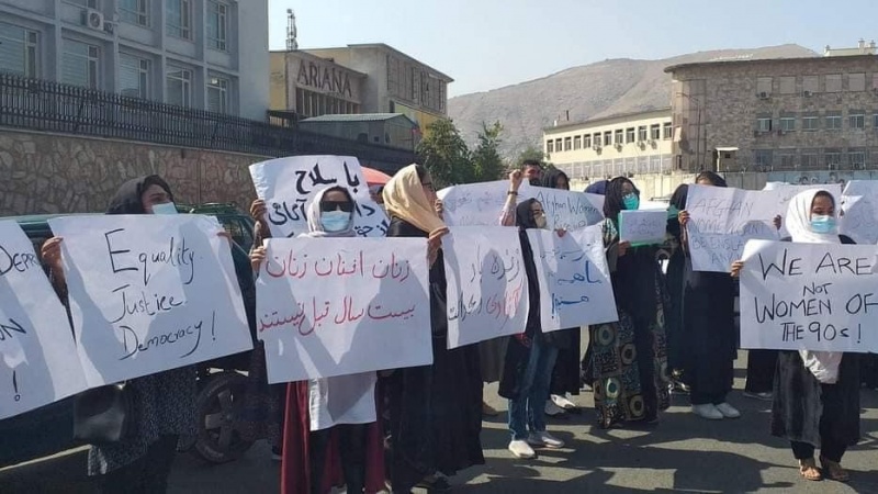 فعالان حقوق بشری جهان توجه به وضعیت زنان افغان را خواستار شدند