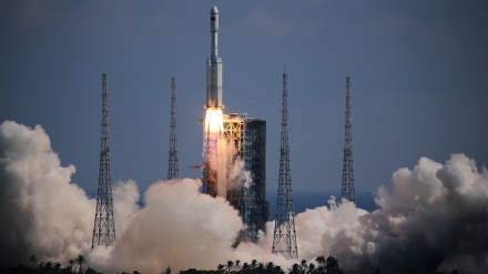 Roket Cina Tianzhou-3 Sukses Meluncur ke Angkasa