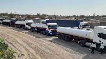 عبور دومین تانکر حامل سوخت ارسالی ایران از مرز سوریه