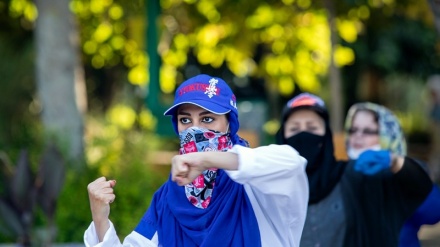 イラン国内で新たに1万7564人がコロナ感染、379人が死亡