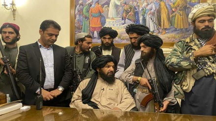 タリバン上級幹部、体制への不満から首都を退去か