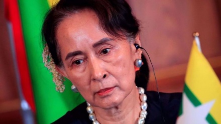 Myanmar: l'ex leader Suu Kyi condannata a 4 anni di carcere