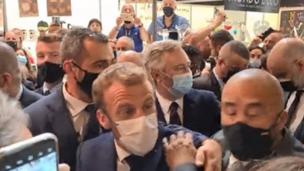 Fransa Cumhurbaşkanı Macron'a yumurtalı saldırı