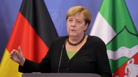 Merkel: Bashkimi Evropian duhet të zgjidhë mosmarrëveshjet e tij të brendshme përmes dialogut
