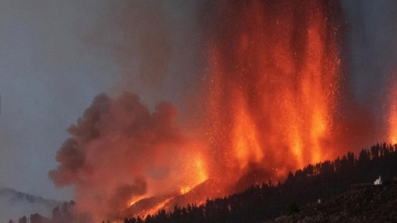 スペイン・カナリア諸島で、50年ぶりの火山噴火