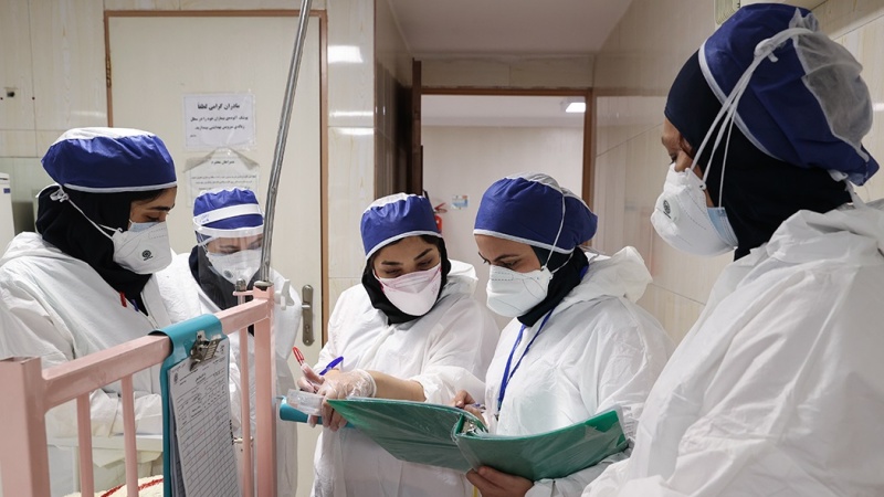 Perawat di Rumah Sakit Mofid, Tehran, Iran.