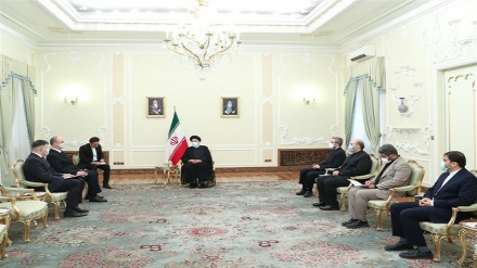 Iran ready to share technical expertise with Belarus: President