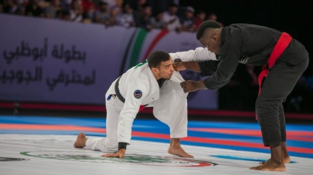 伊朗柔术运动员取得金牌